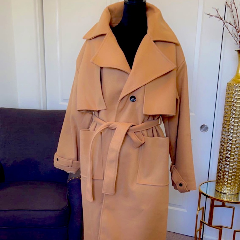 Layered coat - Picture 2 of 10